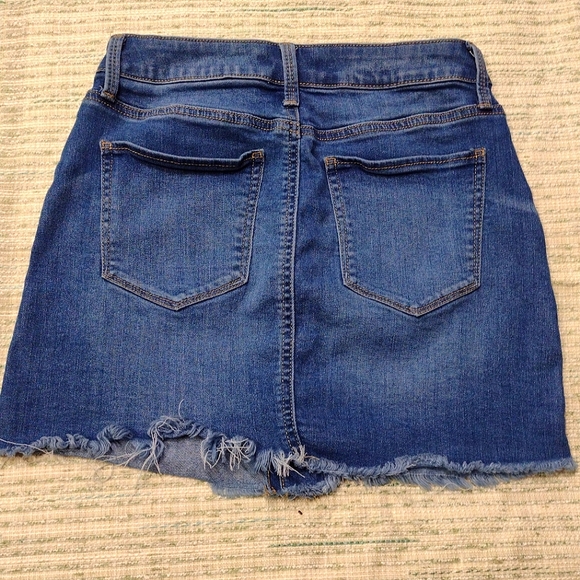 Mudd Skirt - Picture 4 of 5